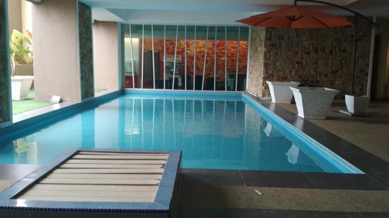 Risqi Apartment 2 Bedroom Wakaf Che Yeh Kota Bharu Exterior photo