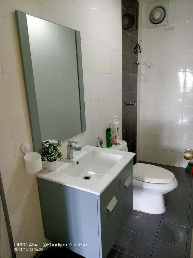 Risqi Apartment 2 Bedroom Wakaf Che Yeh Kota Bharu Exterior photo
